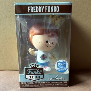 👑 Funko Pop HQ Exclusive Freddy Funko Vinyl Figure 👑 NWT 👑